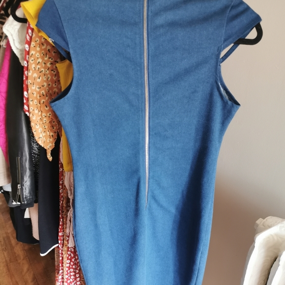 Lac Bleu Jean Dress in Small - Picture 3 of 3